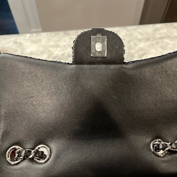 Chanel bag - Picture 5 of 10